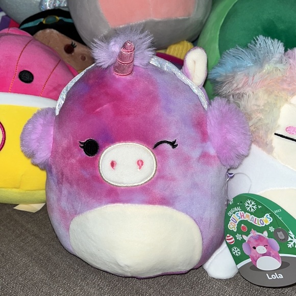 NWT RARE LABEL Lola the Unicorn Squishmallow - Picture 2 of 3